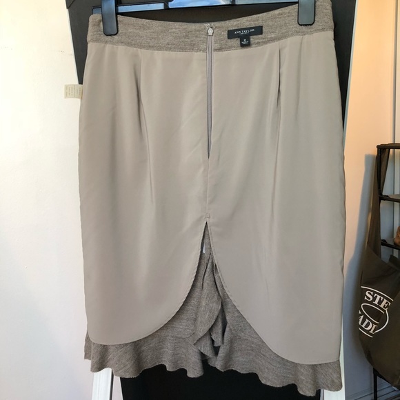 Ann Taylor wool skirt - Picture 4 of 5